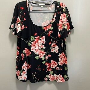 Nine Britton Floral Short Sleeved Blouse